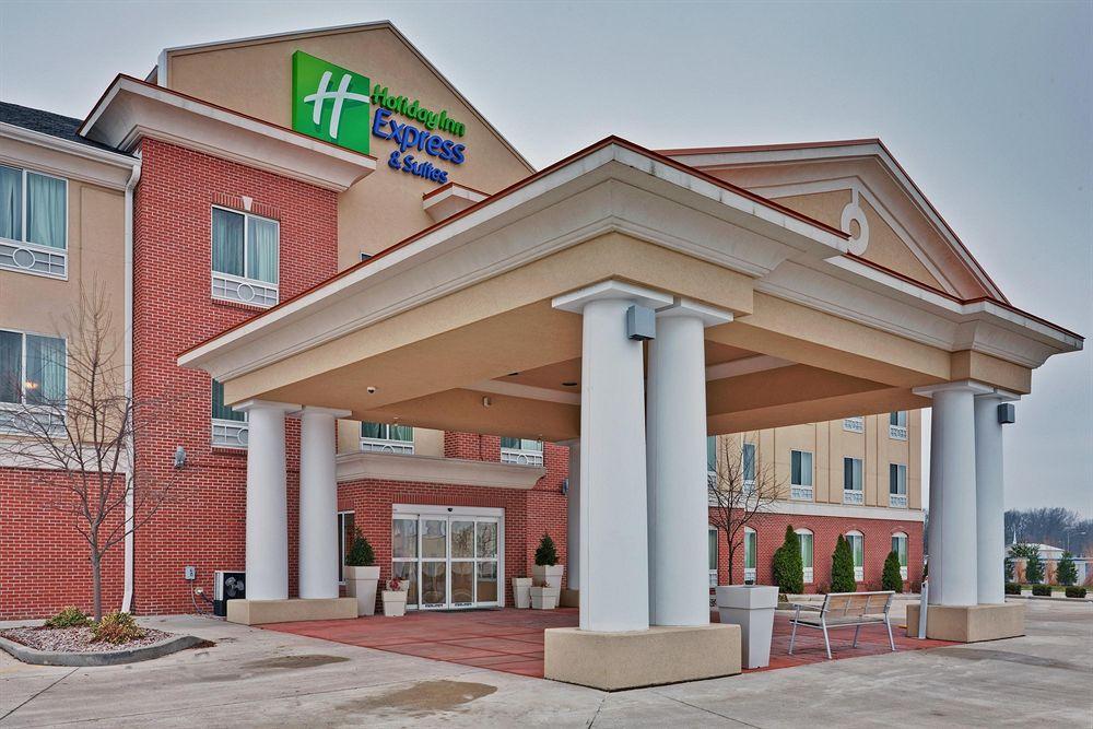 Holiday Inn Express & Suites Sparta Екстериор снимка