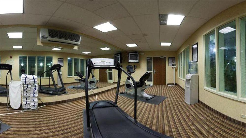 Holiday Inn Express & Suites Sparta Екстериор снимка