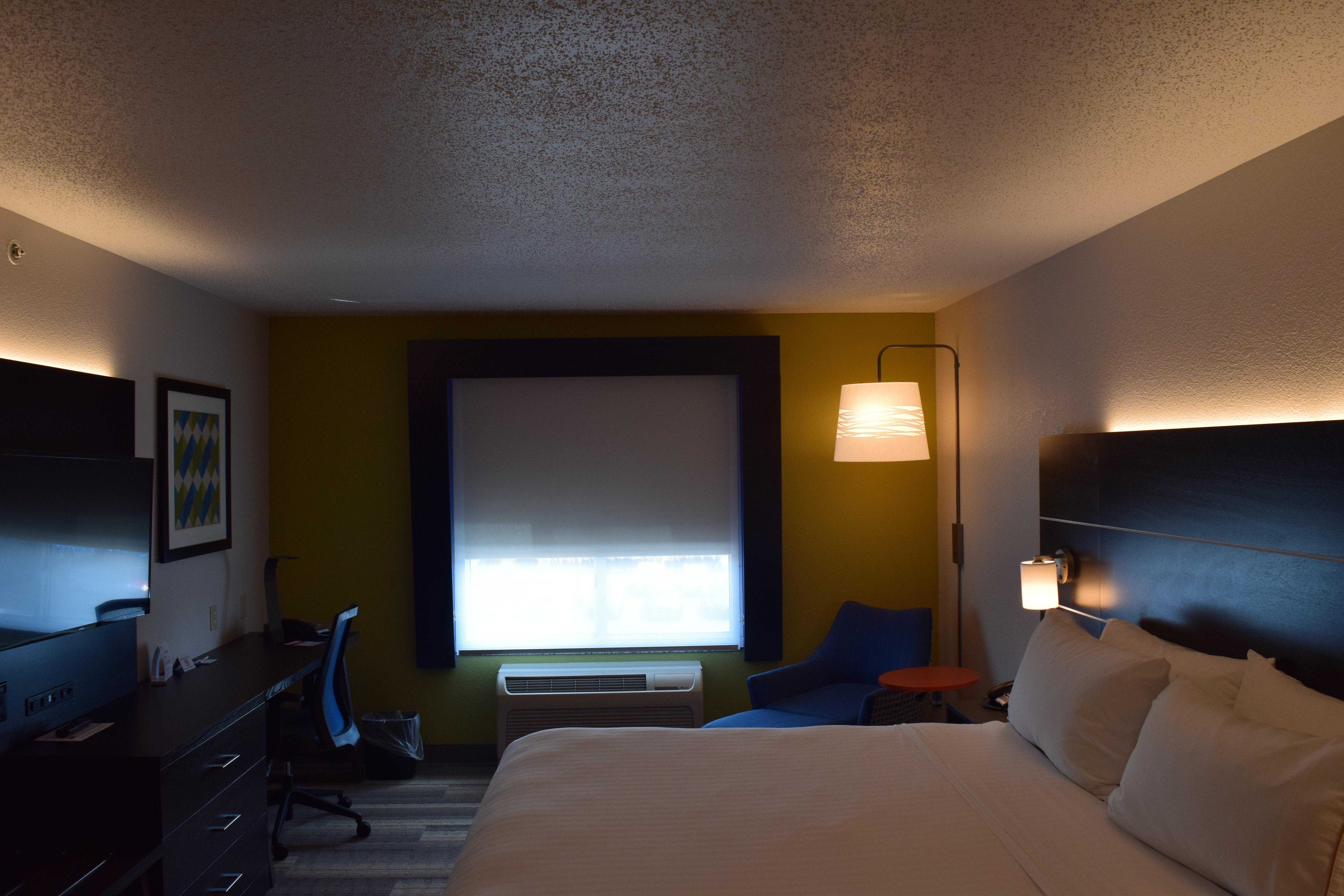 Holiday Inn Express & Suites Sparta Екстериор снимка