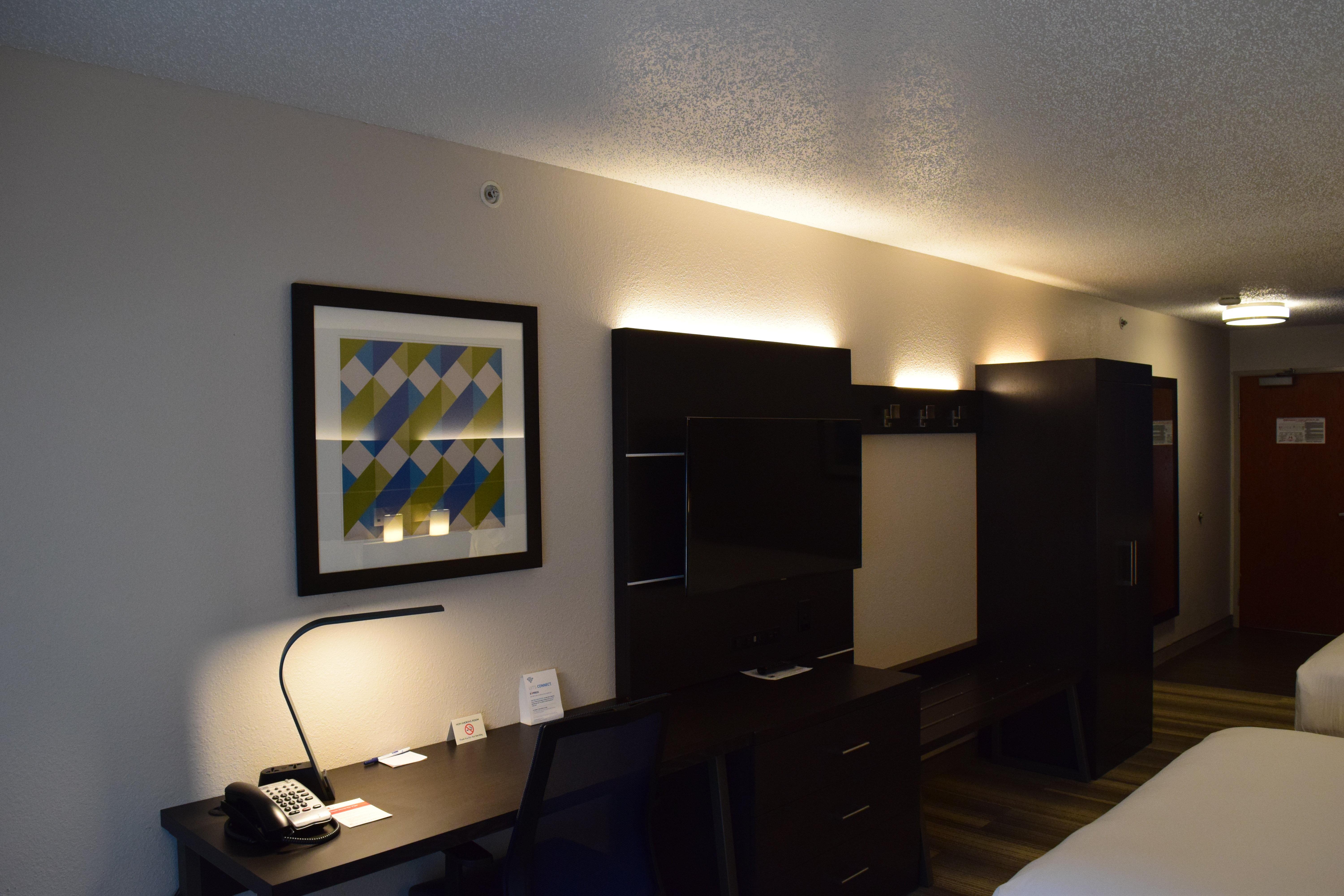 Holiday Inn Express & Suites Sparta Екстериор снимка